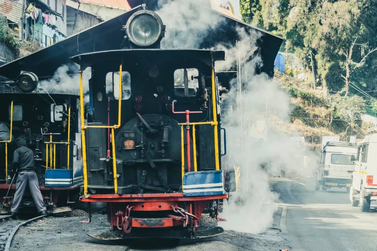 Darjeeling Tour Package Classic & Village Trails | Authentic Mountain Life