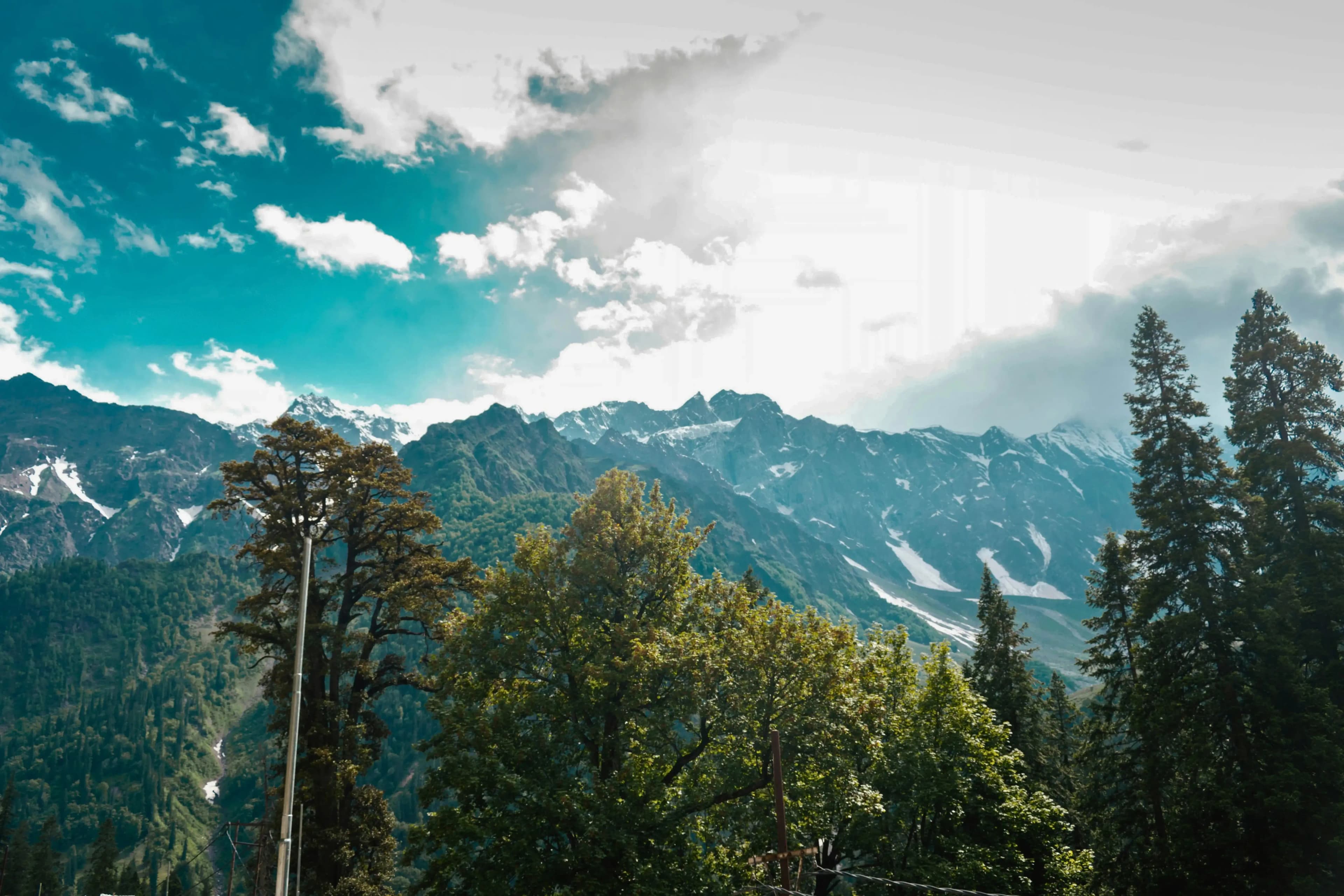Kheerganga Trek Package from Delhi