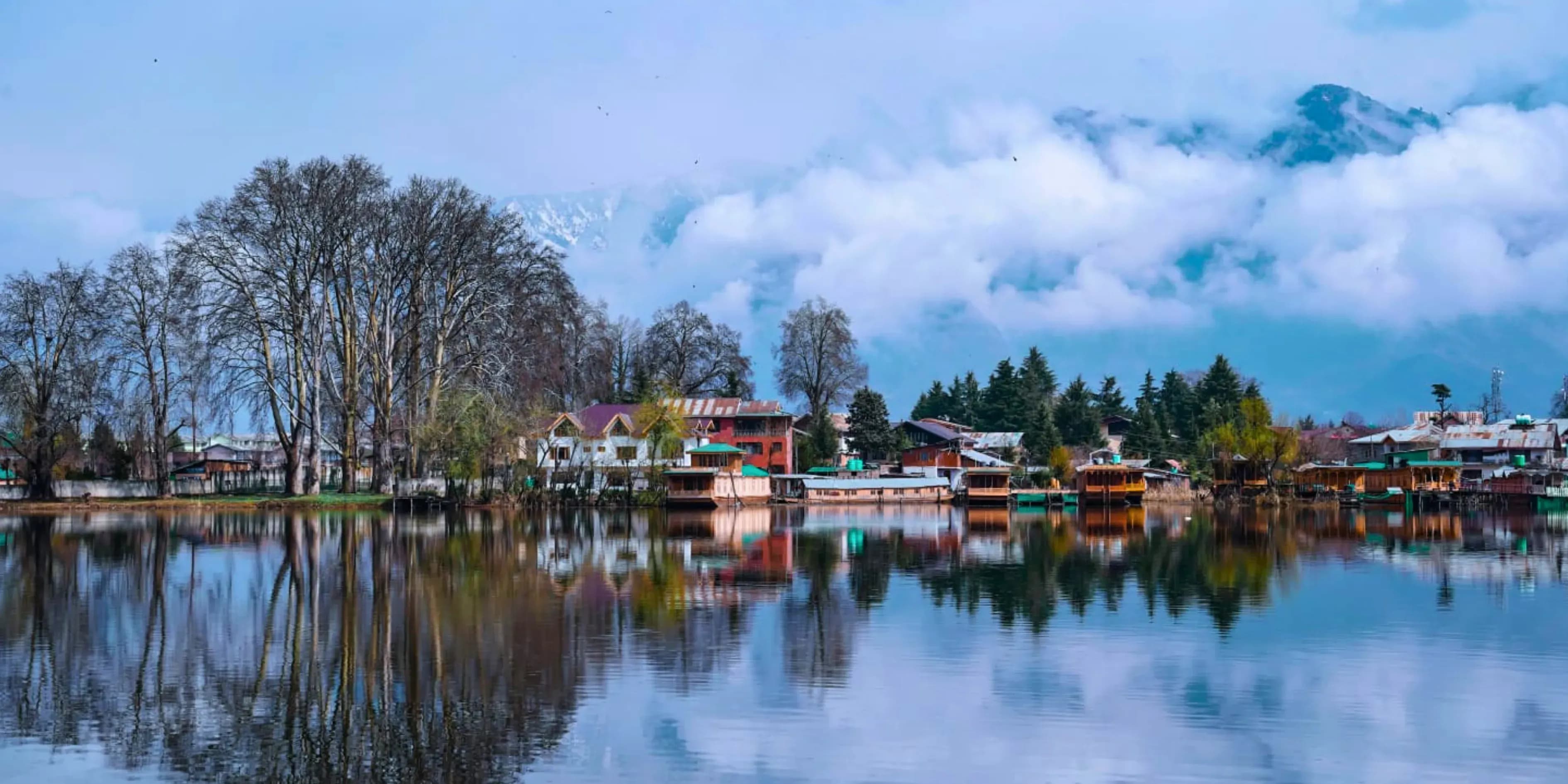 Hallowed 5 Days Sheshnag Lake Kashmir Tour Package | Revered