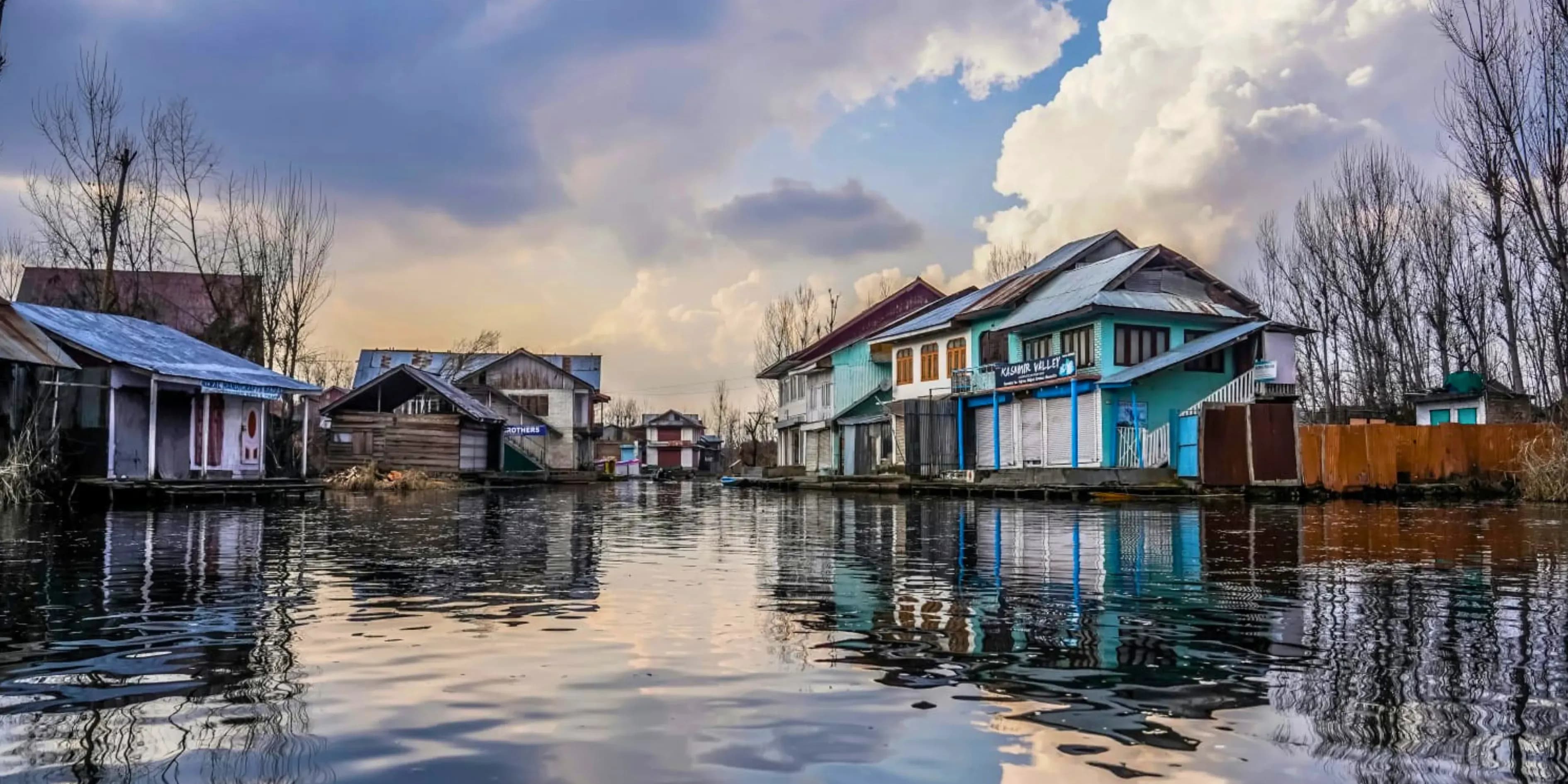 Pristine 5 Days Vishansar Lake Kashmir Tour Package | Glassy