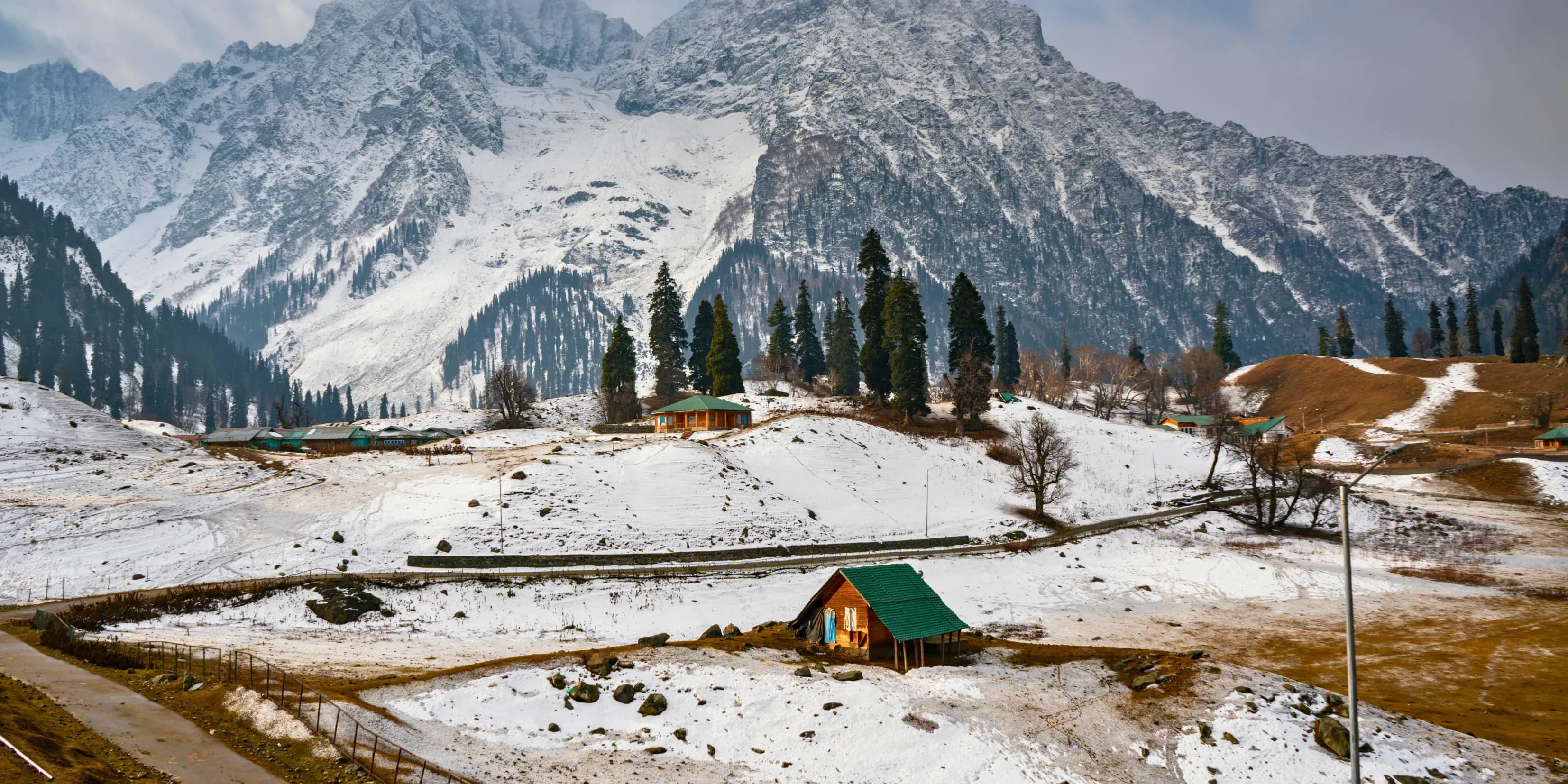 Golden 5 Days Kashmir Honeymoon Package | Intimate