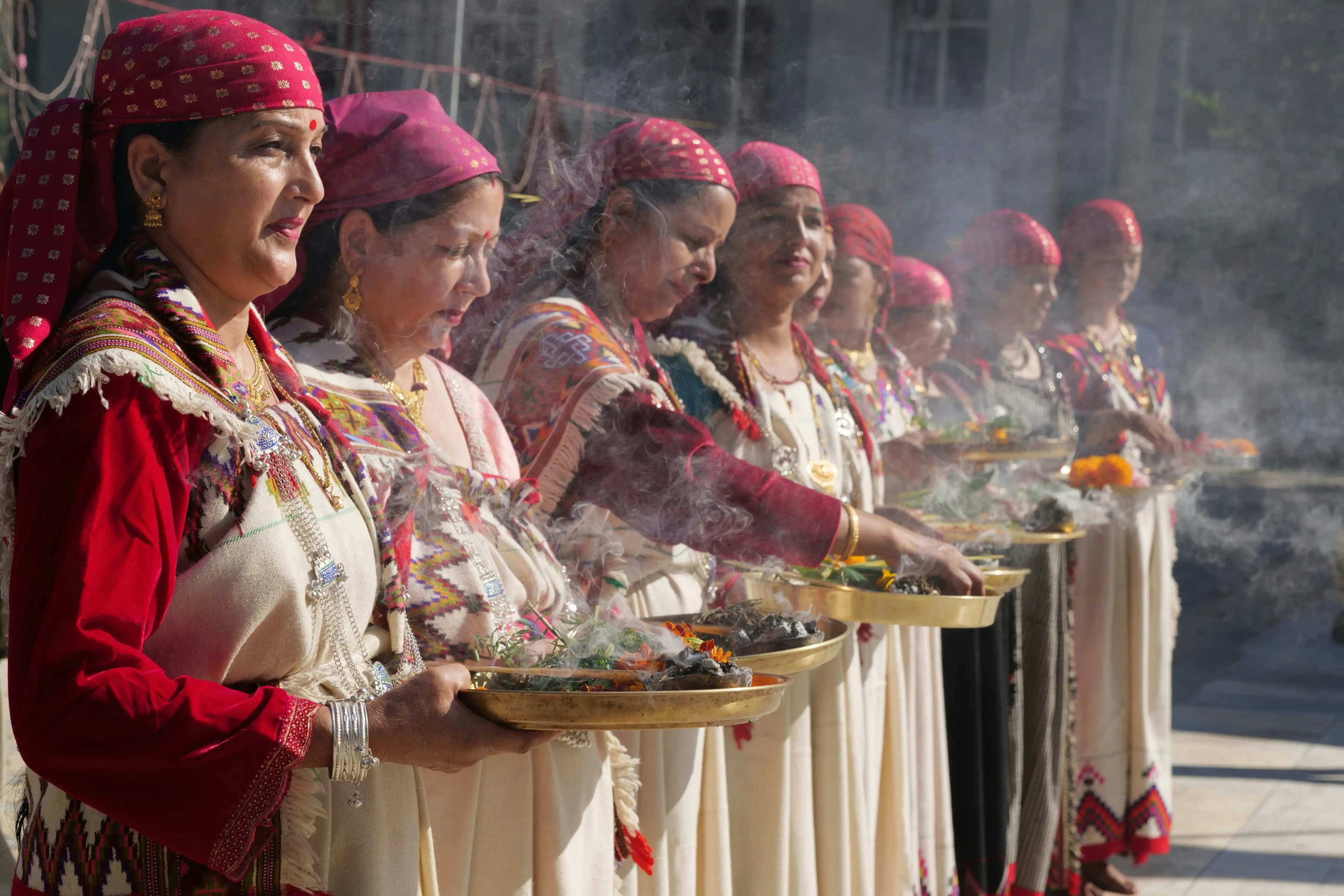 Prashar Lake Tour Package from Chandigarh