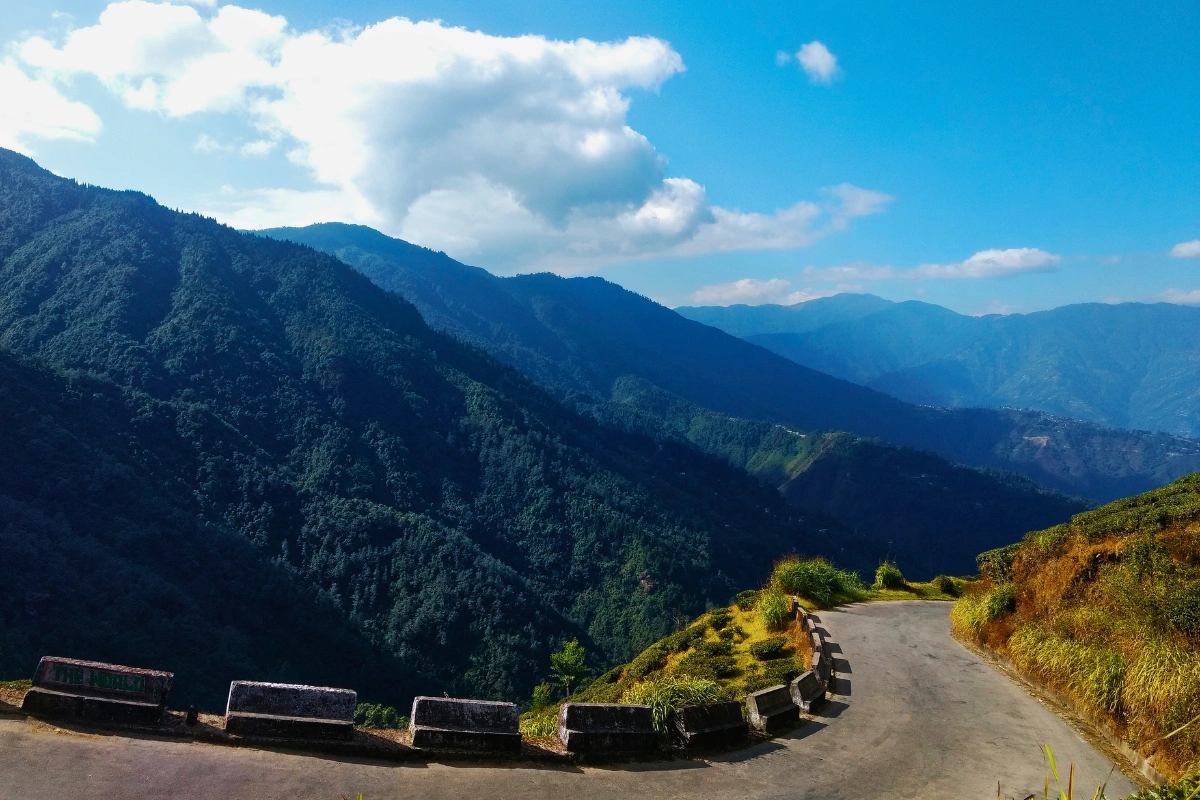 Darjeeling offbeat tour package Takdah Tinchuley Lamahatta villages